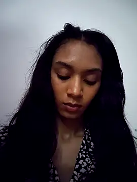 Leaberry online show from December 19, 2025, 11:34 pm