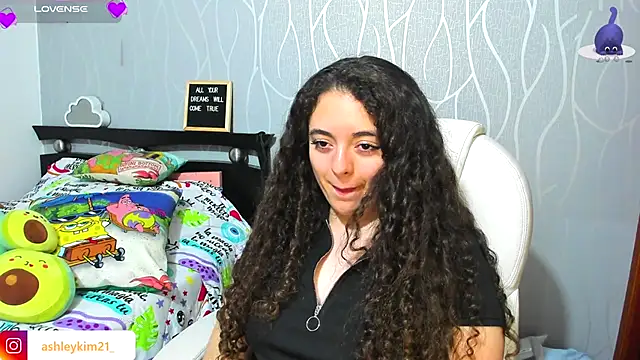 AshleyKim  online show from November 15, 2025, 12:30 am