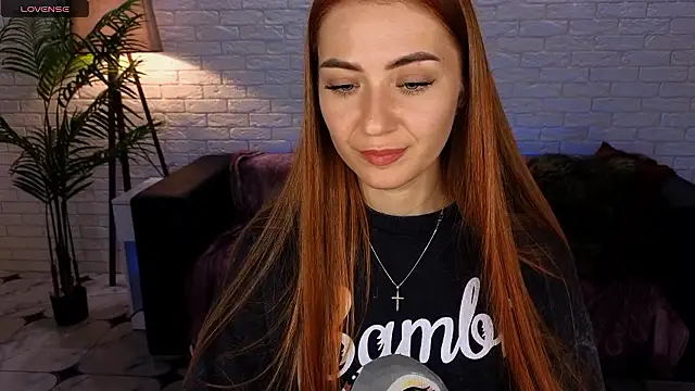 Adelyna Bird online show from December 2, 2024, 10:39 am