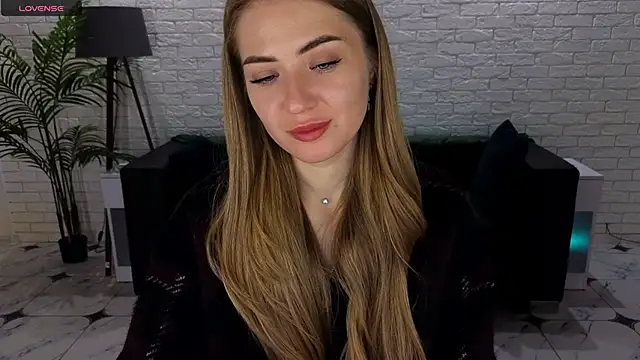 Adelyna Bird online show from September 28, 2025, 6:19 am