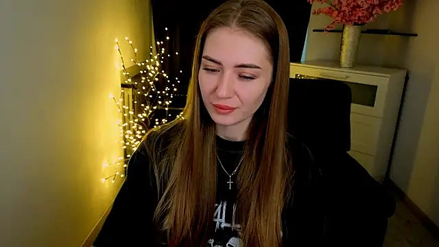 Adelyna Bird online show from March 5, 2026, 7:37 am