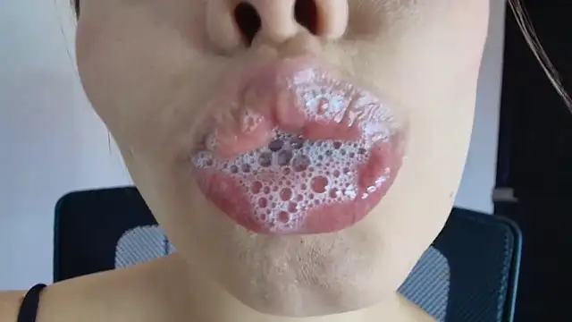 lisbet21x online show from September 11, 2025, 9:37 pm