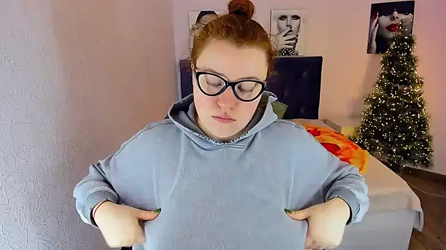 PolinaSalvatore online show from December 29, 2024, 7:50 am