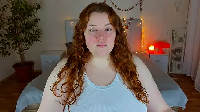 PolinaSalvatore online show from January 13, 2026, 8:14 pm