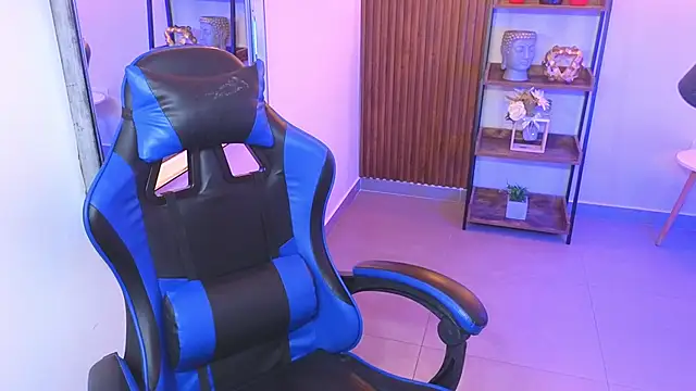 Snapshot of Kenya--Buhle chatting on January 31, 2026, 7:11 pm Kenya--Buhle online show from January 31, 2026, 7:11 pm