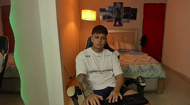 Jake simons online show from January 15, 2025, 3:11 am