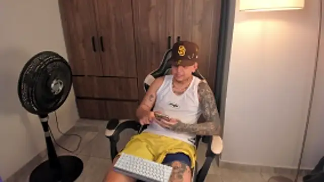 Jake simons online show from June 20, 2026, 4:37 am