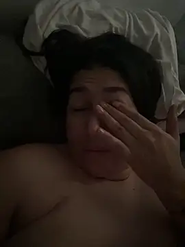 andreaisis2 online show from April 19, 2026, 6:54 pm