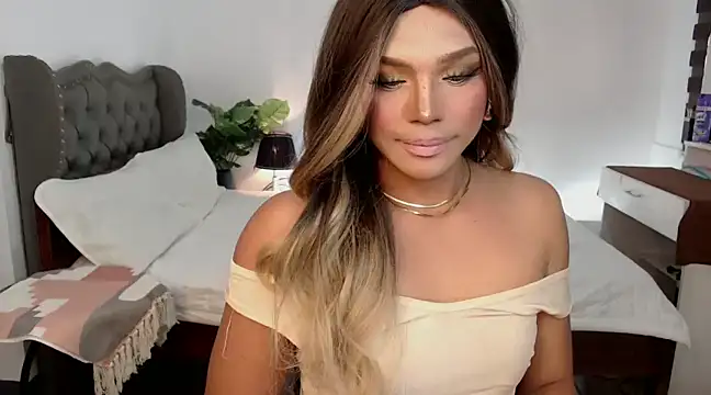 liaa lurrecams online show from January 8, 2025, 12:37 pm