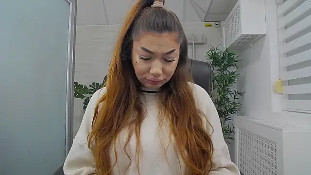 Ella sweety online show from March 19, 2026, 6:28 am