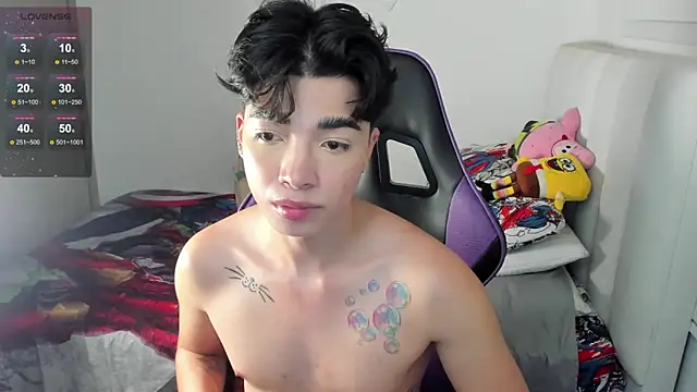 santy7v7 online show from February 15, 2025, 1:27 pm