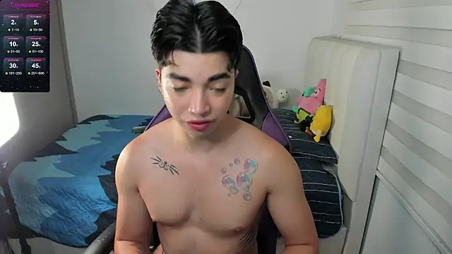 santy7v7 online show from October 3, 2025, 1:08 pm