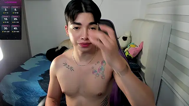 santy7v7 online show from November 2, 2025, 1:13 pm