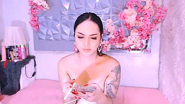 Oriental Tiara online show from December 22, 2025, 12:46 pm