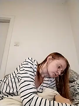 Snapshot of jannis1992 chatting on September 17, 2025, 4:03 am jannis1992 online show from September 17, 2025, 4:03 am