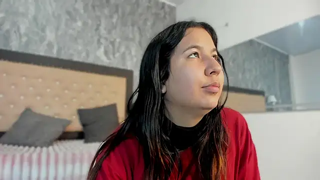 Lia sarahi online show from October 29, 2025, 11:34 am