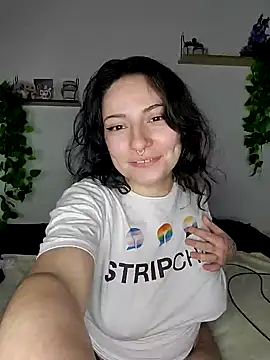 Moxxxie online show from February 21, 2025, 6:29 am