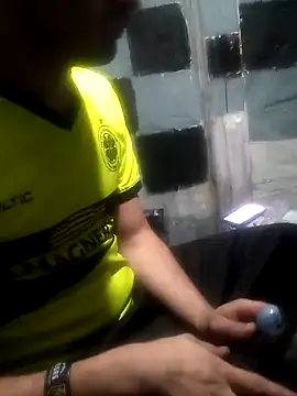 Wero4200 online show from April 17, 2026, 6:05 am