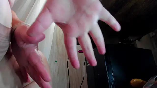 danidollxxx online show from January 16, 2025, 3:23 am