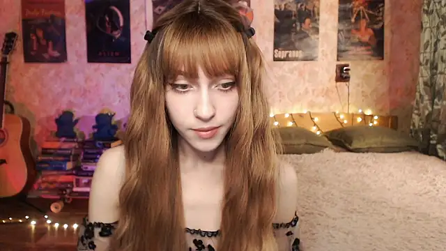 Friendly Ellie online show from December 4, 2024, 11:46 pm