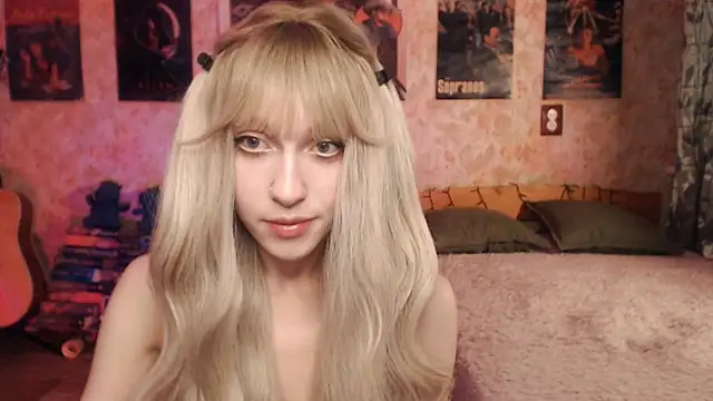 Friendly Ellie online show from March 19, 2025, 11:14 pm