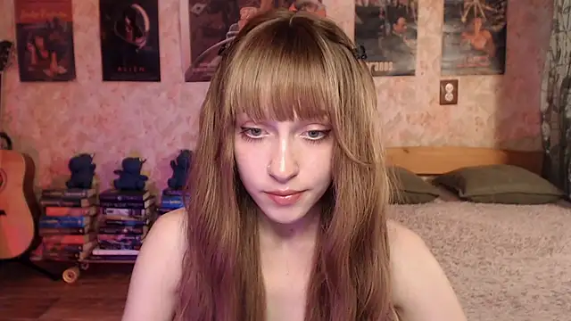 Friendly Ellie online show from June 9, 2026, 12:44 am