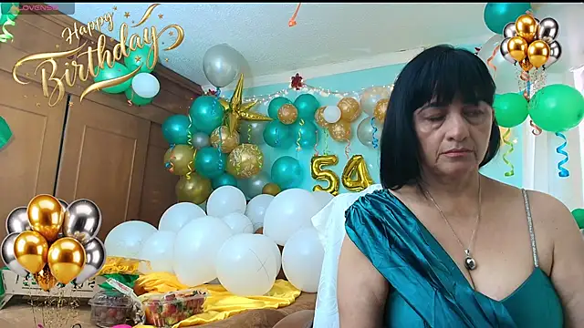 ISABEEL SOFIA01 online show from June 4, 2026, 3:51 pm