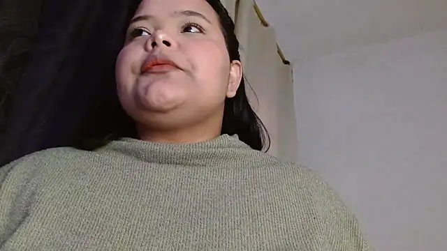 Snapshot of sexychubby___ chatting on December 17, 2024, 4:43 pm sexychubby    online show from December 17, 2024, 4:43 pm