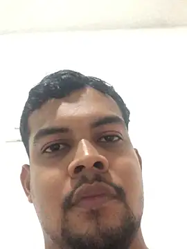 Snapshot of ElsecretodeBruno chatting on February 25, 2025, 4:21 pm ElsecretodeBruno online show from February 25, 2025, 4:21 pm