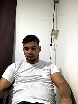 Snapshot of ElsecretodeBruno chatting on September 10, 2025, 2:00 am ElsecretodeBruno online show from September 10, 2025, 2:00 am