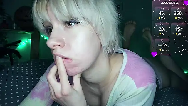 Snapshot of cruellagoth666 chatting on December 6, 2024, 5:44 pm cruellagoth666 online show from December 6, 2024, 5:44 pm