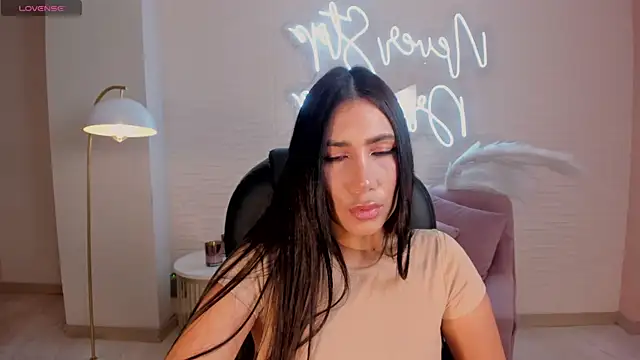 Snapshot of MarieJaneX chatting on January 11, 2025, 10:51 am MarieJaneX online show from January 11, 2025, 10:51 am