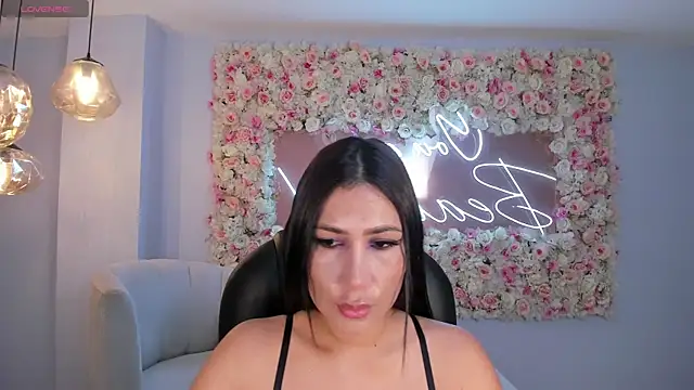 Snapshot of MarieJaneX chatting on January 31, 2025, 10:42 am MarieJaneX online show from January 31, 2025, 10:42 am