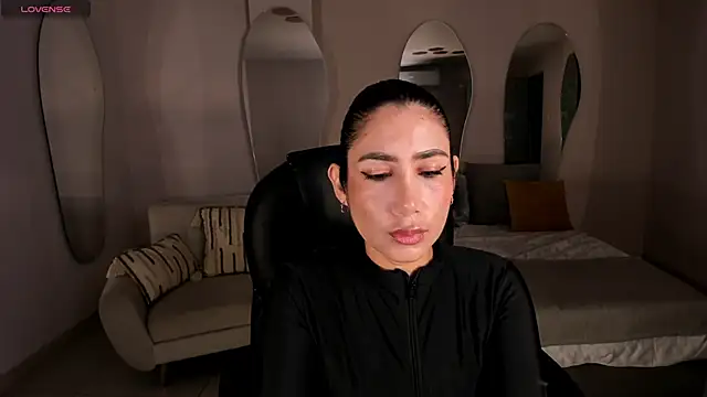 Snapshot of MarieJaneX chatting on February 3, 2025, 10:58 am MarieJaneX online show from February 3, 2025, 10:58 am