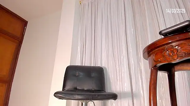 jaddyk  online show from March 14, 2025, 9:21 pm