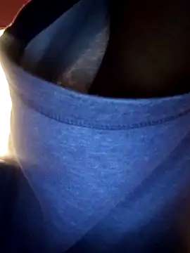 Snapshot of dro6969 chatting on November 13, 2025, 5:17 am dro6969 online show from November 13, 2025, 5:17 am