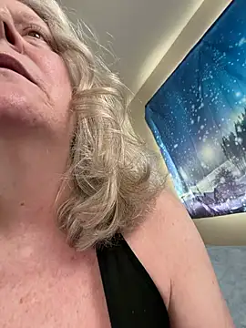 Snapshot of Kaitlyn_Winters chatting on February 11, 2026, 7:41 pm Kaitlyn Winters online show from February 11, 2026, 7:41 pm