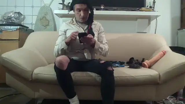 Sissy naomi online show from February 6, 2026, 6:44 pm