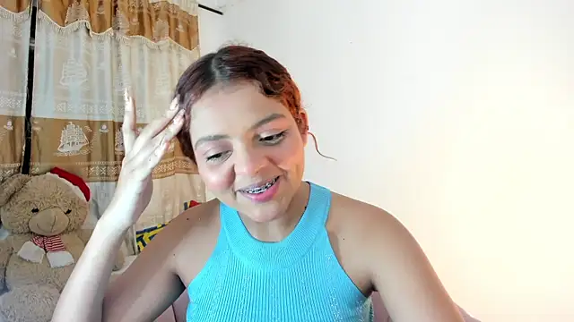 ValienteGirl  online show from December 31, 2024, 5:44 am