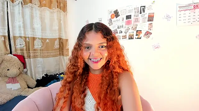 ValienteGirl  online show from January 15, 2025, 3:00 am