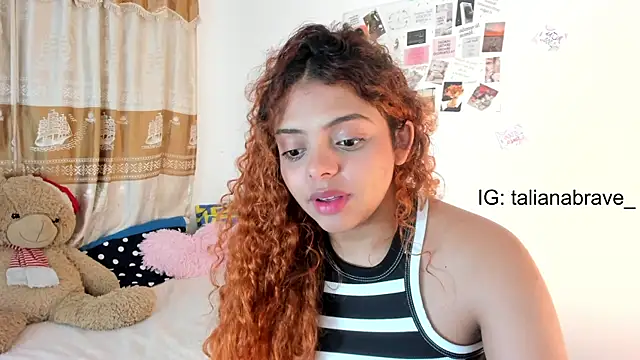 ValienteGirl  online show from February 4, 2025, 7:40 am