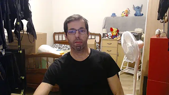 steph19x5 online show from December 3, 2025, 8:51 pm