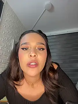 Little Amber6 online show from January 24, 2025, 1:56 am