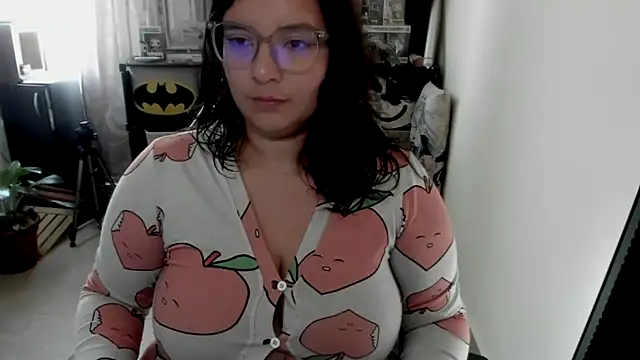 aika-dreams online show from April 8, 2026, 2:39 pm