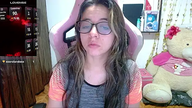 Snapshot of Maggie_Fox3 chatting on March 18, 2025, 2:25 am Maggie Fox3 online show from March 18, 2025, 2:25 am