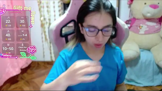 Maggie Fox3 online show from October 25, 2025, 12:51 am