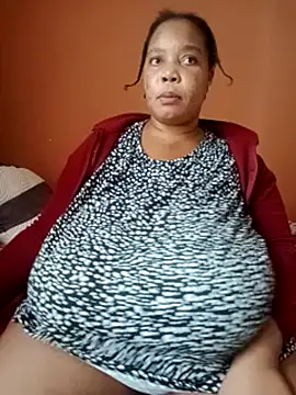 Snapshot of Lovelyboobs01 chatting on February 18, 2025, 1:55 pm Lovelyboobs01 online show from February 18, 2025, 1:55 pm