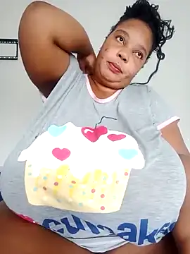 Snapshot of Lovelyboobs01 chatting on March 4, 2025, 8:24 am Lovelyboobs01 online show from March 4, 2025, 8:24 am