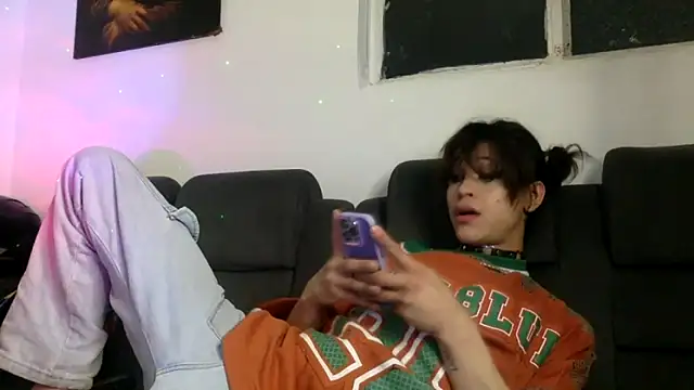 stormytt  online show from March 5, 2026, 2:18 am