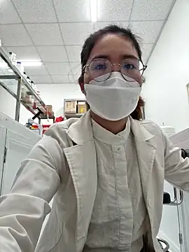 Snapshot of HinaLovely chatting on February 16, 2026, 3:46 am HinaLovely online show from February 16, 2026, 3:46 am